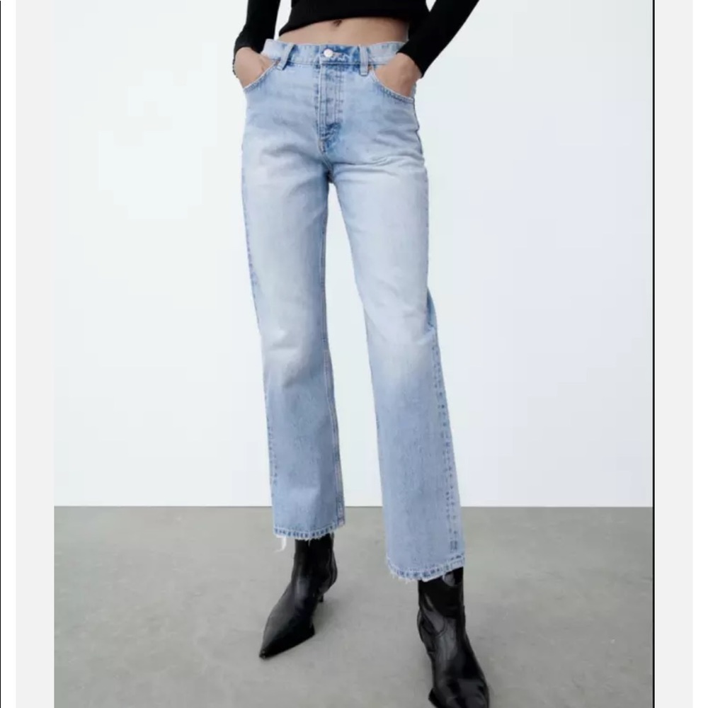 ZARA WOMAN NWT HIGH RISE STRAIGHT LEG JEANS LIGHT BLUE 4365/261 size 4